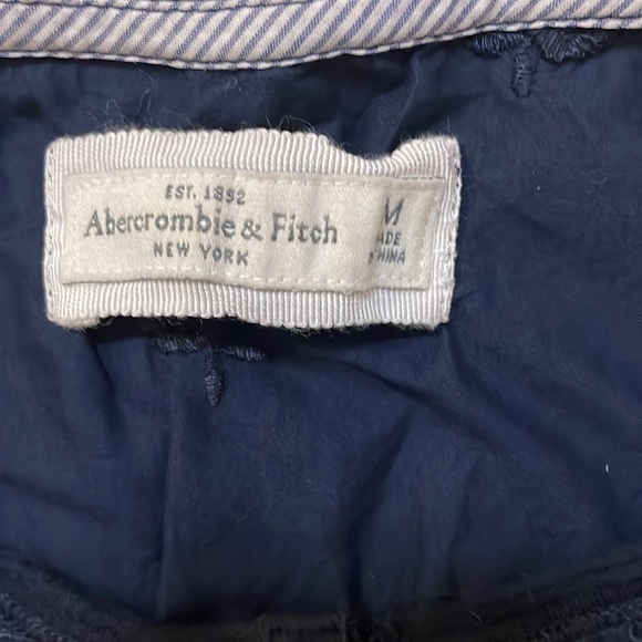 ABERCROMBIE & FITCH “COTTAGE CORE” CAPPED SLEEVED STITCHED TEE • SIZE M • - Picture 3 of 5